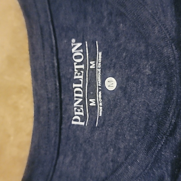 Women's Pendleton Tshirt - Picture 2 of 4